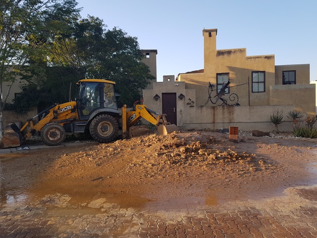 Merwelene's tweet photo. Pictures from previous leak in 2018. We want to prevent this happening again https://t.co/1MxEScrQuY