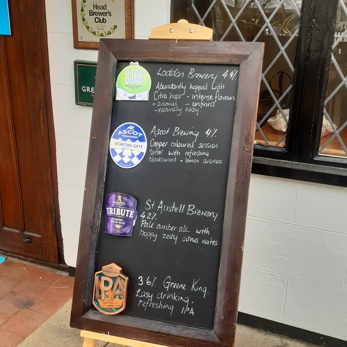 White Hart Holyport tweet media