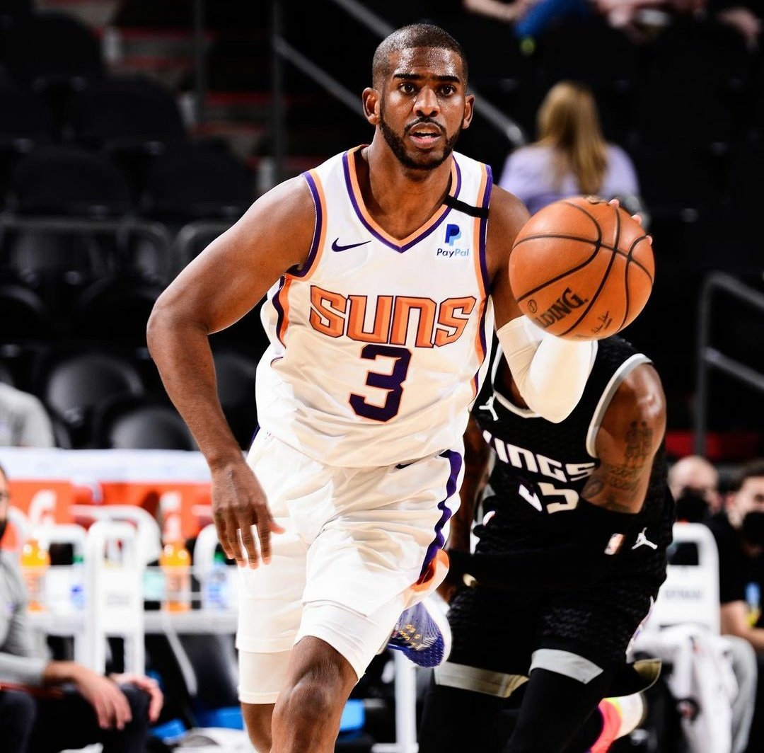 TRIDENTE DE PODER
Sob comando do trio Devin Booker (23PTS), Chris Paul (double-double de 13PTS/11AST) e DeAndre Ayton (double-double de 26PTS/11REB) os Suns bateram os Kings por 122x114 e alcançaram sua 40° vitória na temporada
Phoenix vem forte 🏀🔥
#NBA
#RallyTheValley https://t.co/bsKIK7FQAZ