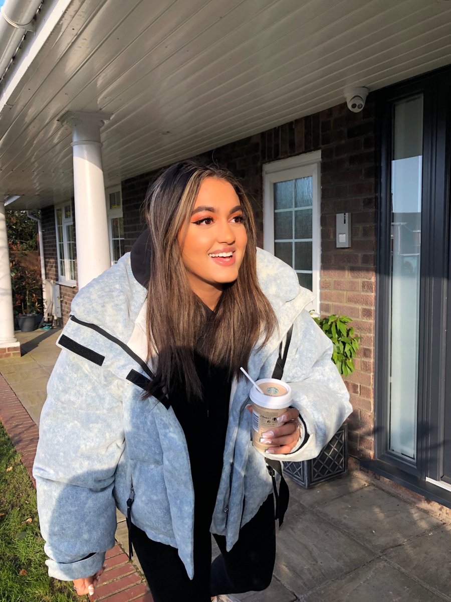 Sim Anya tweet media