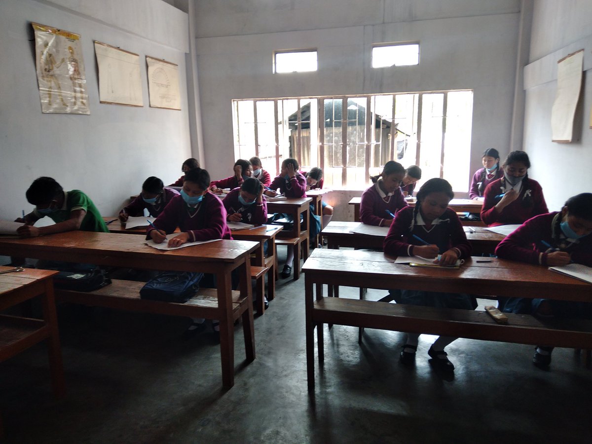 eitilangi's tweet photo. Students of Sein Raij Sr School at Wahiajer village participating in Essay writing on 'Teenage Pregnancy'  on 12th April 2021, National Safe Motherhood Day. #ABHWCforthnight @Meena94916780 @Annie53779409 https://t.co/GK2ZQvcJmz