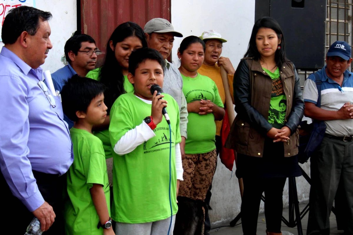 lau_lozadaa's tweet photo. @IndiraHuilca @DefiendeSe @MarisaGlave @pavese @danielfolivares @cadnep @limacomovamos @DeapiePE @udealima Setiembre 2016 💚 Monteverde se defiende ✊🏽 https://t.co/eyr3Njr1oG