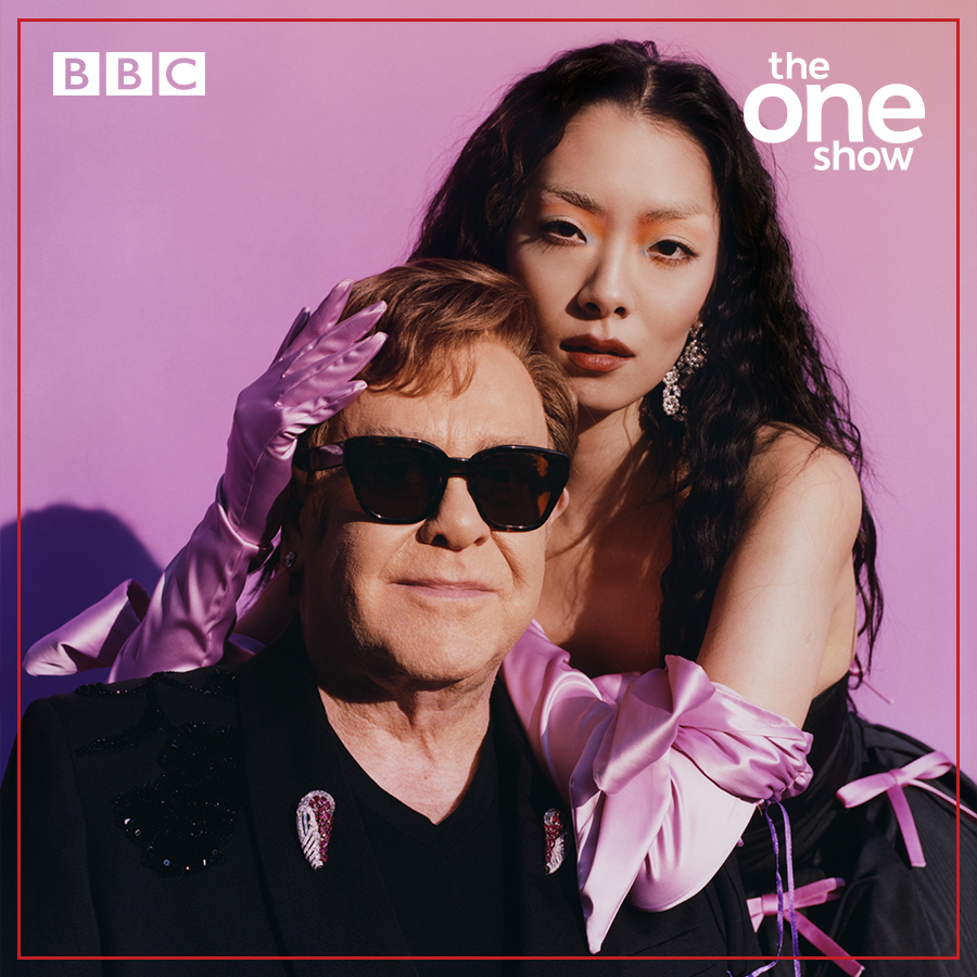 SAWAYAMANotify's tweet photo. Elton John will be answering questions related to #ChosenFamily with Rina Sawayama on BBC's The One Show this Monday! #RINAELTON https://t.co/hBoC3yisqy