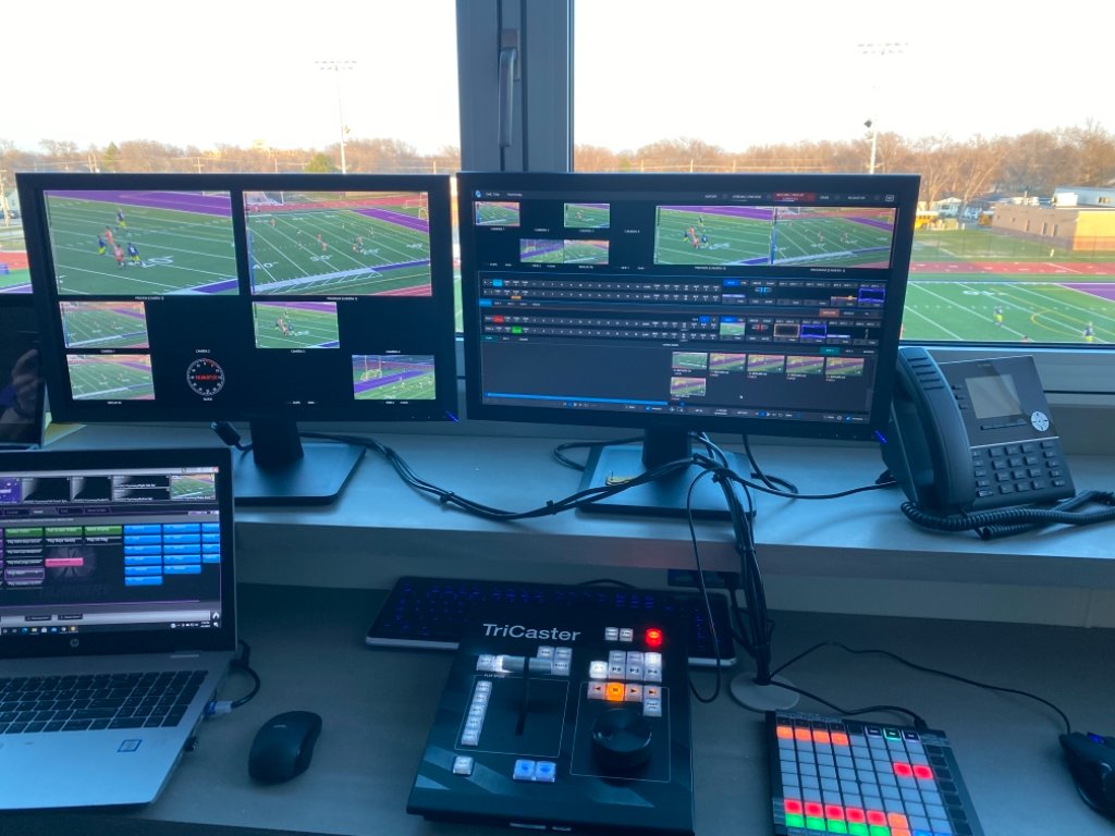 GISH_Islanders's tweet image. Ever wonder who is behind the scenes controlling the striv Livestream, Daktronics board, or cameras? More than likely it’ll be a student behind the scenes making it all happen! Thanks to the Multimedia pathway students are getting workforce experience in media production. -Oscar