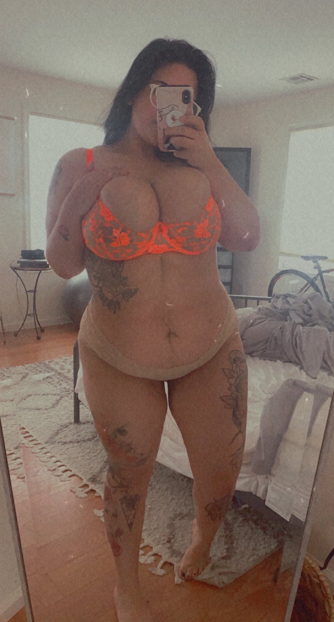 jojovixxen🍑 on X: Thanks for the 6500 Twitter followers, idk where you  come from because 1010 still don't understand Twitter #bigtitties #bbw  #thick #milf t.comKTrYx0Eoy t.cost5h9nVxF8  X