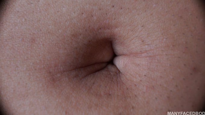 Up close with V. She moved across the country :( V we MISS YOU.  #belly #bellybutton #bellykink #navel<a href="/tag/belly"class="tags"><span>#belly</span></a><a href="/tag/bellybutton"class="tags"><span>#bellybutton</span></a><a href="/tag/navel"class="tags"><span>#navel</span></a><a href="/tag/bellykink"class="tags"><span>#bellykink</span></a>