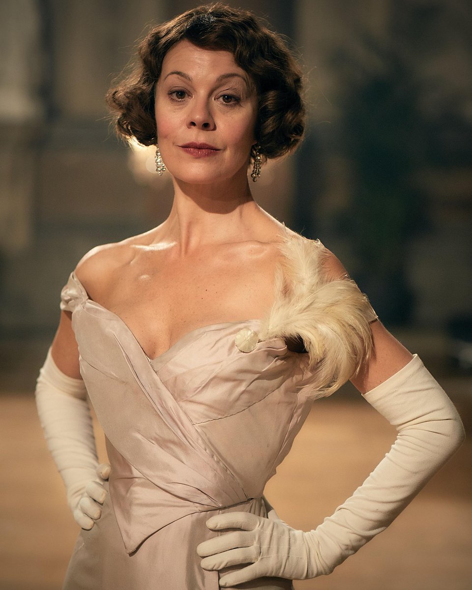 Ha muerto Helen McCrory de cáncer, su personaje de la tía Polly en Peaky Blinders era increíble, una actriz con mucho talento, una gran pérdida, mucha fuerza para su familia