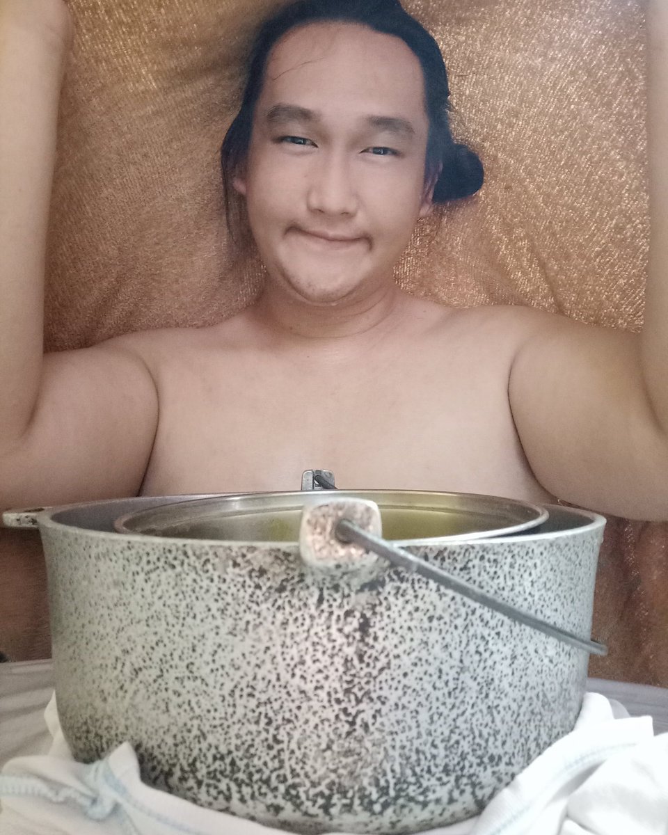 DuchessChase's tweet photo. #suob a day takes d covid away.
Ugaliing mag suob (steam therapy) (pakulo ng water at lagyan ng asin & luya) 'pag kagising at bago matulog. Mag gargle ng warm water w/ salt din every after suob.
Disclaimer:
No medical proof pa po that Suob cures Covid. https://t.co/62I0fCzhuv