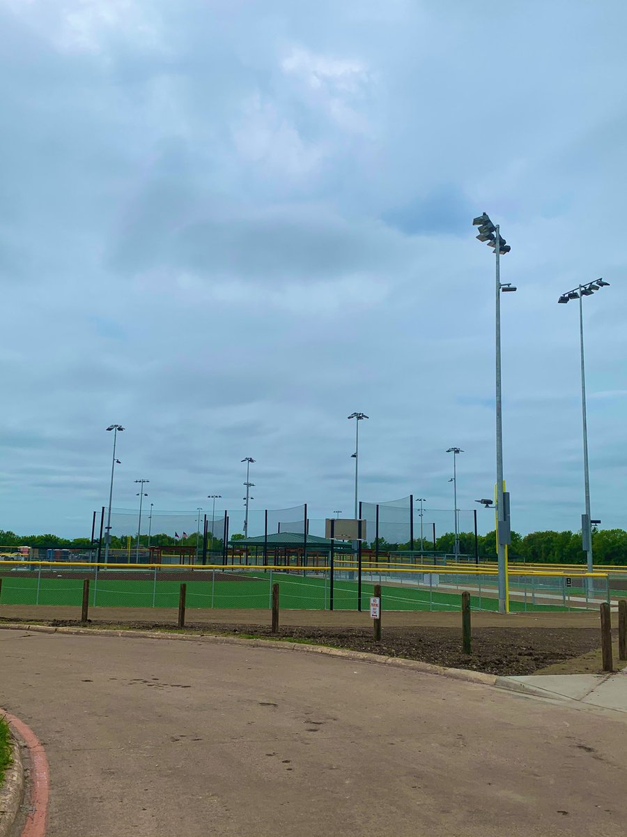 BryanS_Musco's tweet photo. A big THANKS to the City of Red Oak for allowing Musco to be apart of this awesome new sports complex! They took advantage of our #TLCforLED to help reduce spill and glare for the neighbors! @MuscoLighting @CityofROtx https://t.co/aRzE9JKYjJ