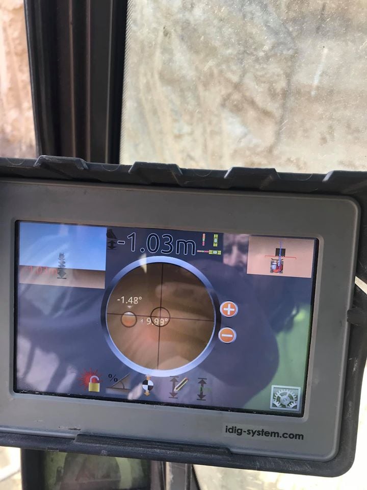 GlennWisesite's tweet image. Another cool feature of the iDig 2D touch is the auger app, simply connect your tilt sensors to the auger and now control exact depth and angle, pretty cool aye.
Contact now for more info 01702 749610
#iDig #iDig2D #machineguidance
