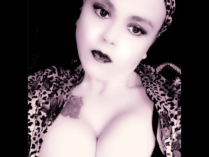 I'm online right now on skyprivate (live skype show). my private profile:  Please RT. thanks! #camgirl<a href="/tag/camgirl"class="tags"><span>#camgirl</span></a>