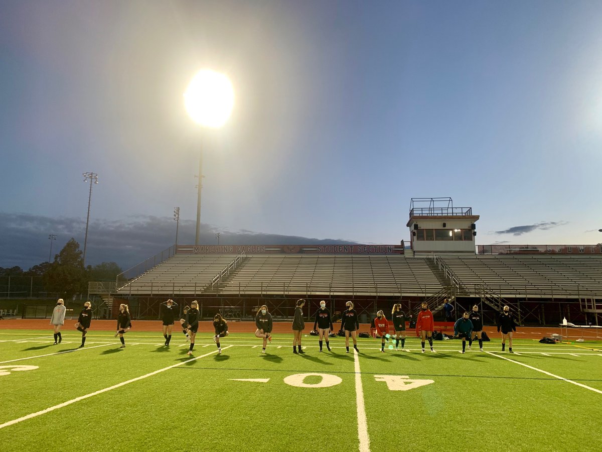 A fantastic 6AM session this morning ✅ Godwin Girls soccer is already winning the day! Enjoy your weekend and Go Eagles 🦅 ⚽️