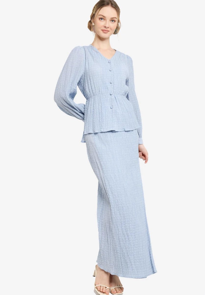 hannabunnyb's tweet image. Cantik cantik baju raya dekat Zalora tahun ni! 😍😍

Purple ke biru? Korang suka mana?