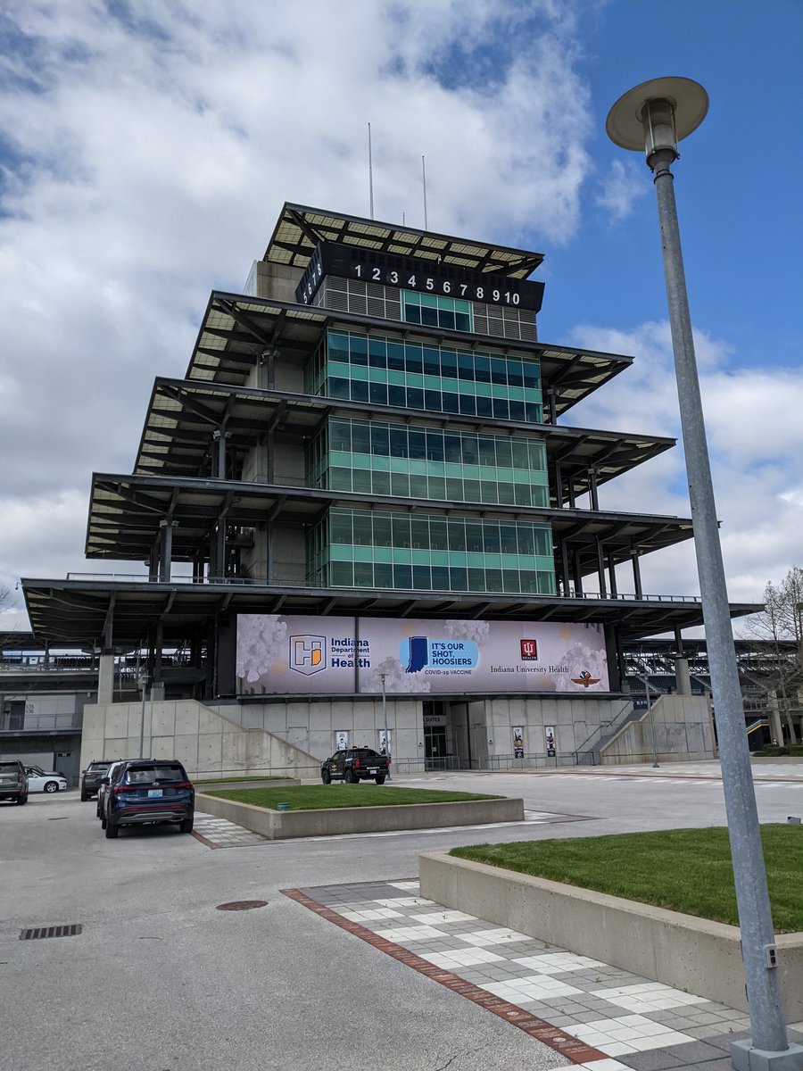 s_bhumbra's tweet photo. Helped to vaccinate #Hoosiers @IMS with @IU_Health! @LadyAspergillus, @KussinMichelle, and me doing our best to represent @iupedsID and @RileyChildrens! @EpiGoLucky and team IP here too! #ThisIsOurShot @IUIDfellowship @iurwc @IUMedSchool https://t.co/C1Kj4lz9CM