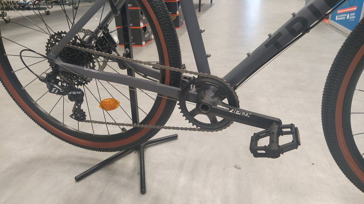TomDussycle's tweet photo. On a reçu ce #rc520 #gravel en 650 pour un client ce matin.
Heureux homme, je suis #jalousie https://t.co/MKK7Pyc5m2