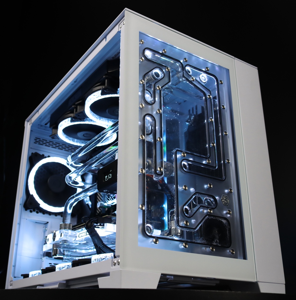 Lian Li Global You Ll Get Chills Just Looking At This Build Bitspowerhq O11d Mini Distro Plate Lianli O11d O11dynamic Mini O11dmini Bitspower Customwatercooling Gamingaddict Pcaddicts Pc Computer Pcgaming Pcgamer Rgb