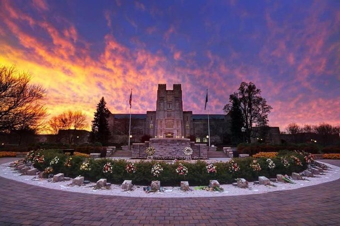 wlcurtis's tweet photo. April 16th. 

We lost 32 Hokies 14 years ago. 

This day in 2007 lives so vividly in my memory making it so hard each year. I have so much to say, but can never find the words.  neVer forgeT

#WeAreVirginiaTech #GoHokies #GunControl https://t.co/w5o2lx0dRN