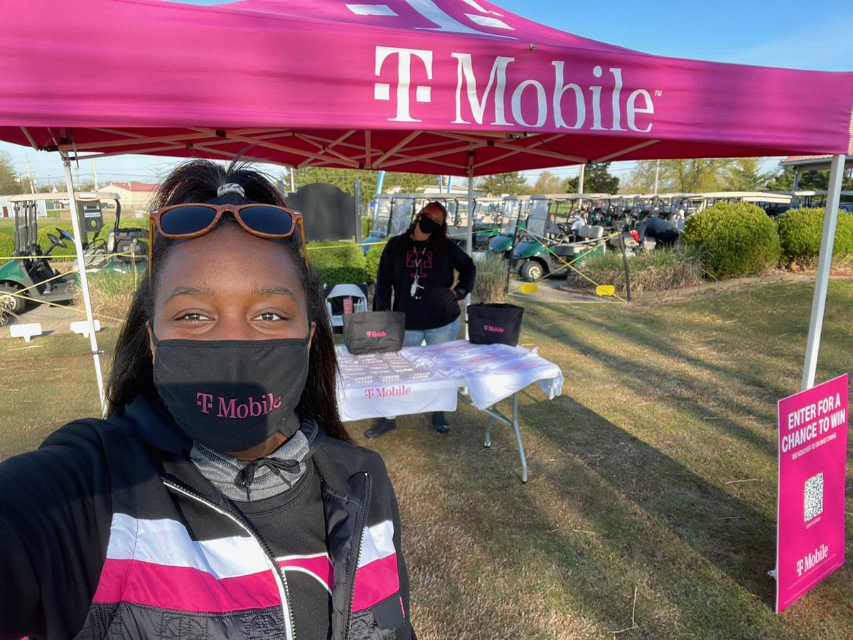 It's a great day for a golf scramble Fort Knox.
#STRMarketing #TMobilegoeslocal 
<a href="/Leenasays/">Leena</a> <a href="/CleveJaye/">JayeJaye</a> <a href="/MetroCharm22/">CMarquel</a> @MagentaAshley1 <a href="/lbbsquared/">Linda Brown</a>