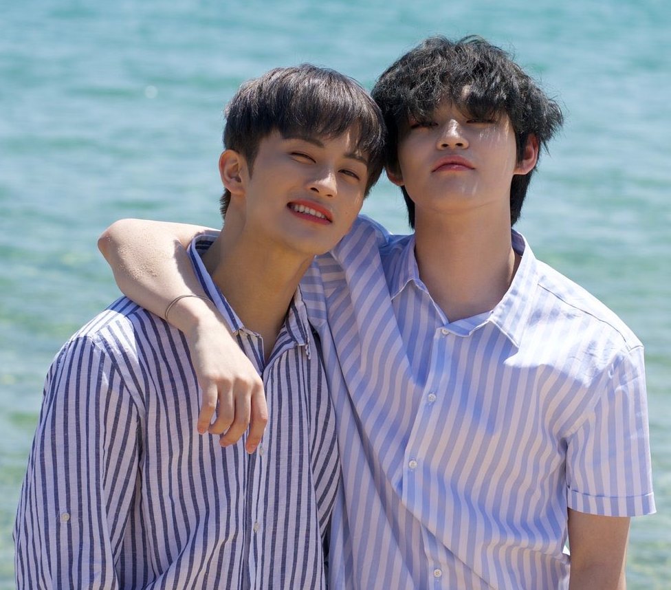 chenlezzang's tweet photo. 사진에서 짭짤한 바다냄새랑 포근포근 햇빛냄새나 /./. https://t.co/6eDeQFurZ2