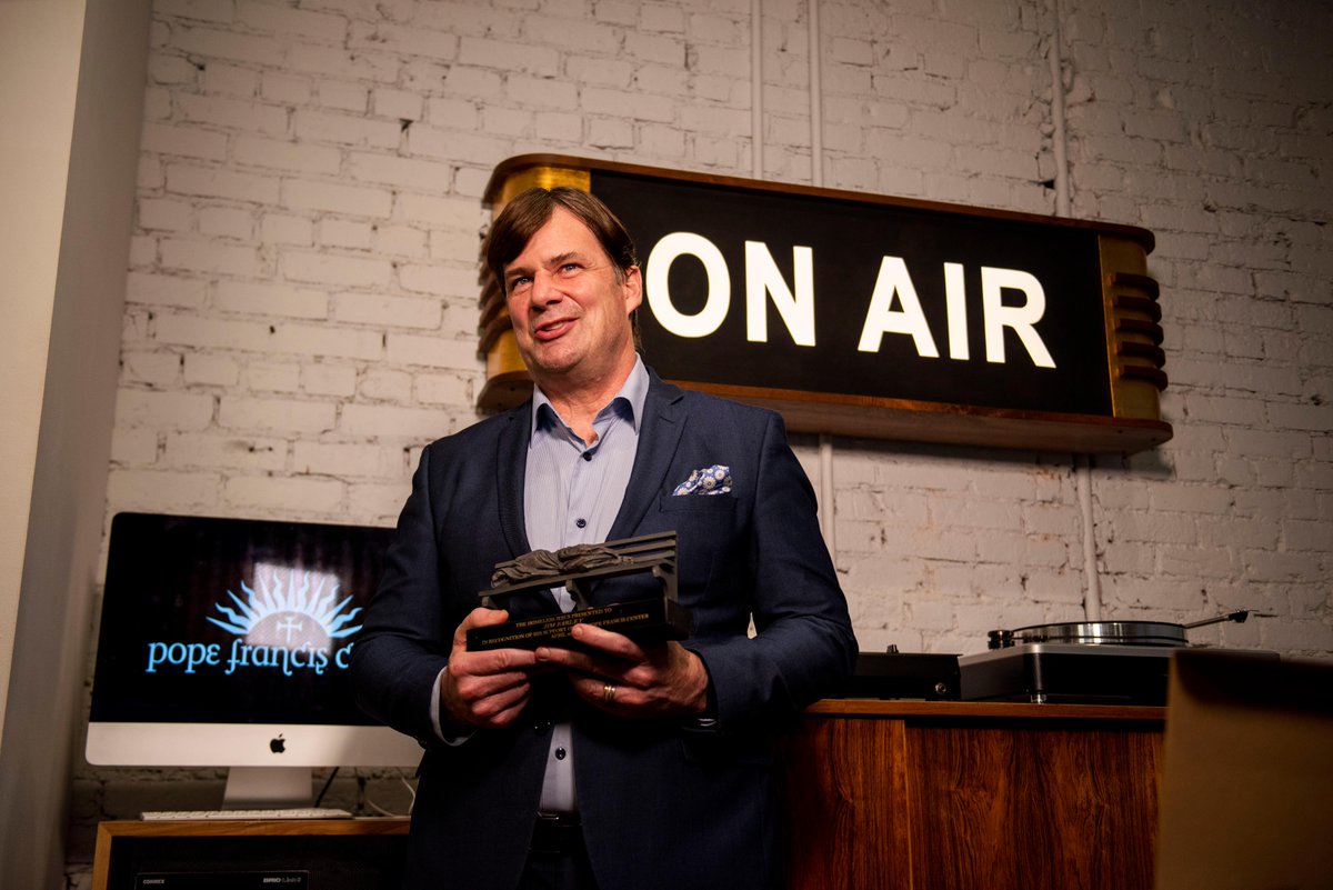 Last night we raised more than $1M to help end chronic homelessness in Detroit. Thanks to all my friends and colleagues, and all the MI dealers and auto suppliers, who came out and supported @PopeFrancisCntr. I'm truly humbled by the spirit of this city.