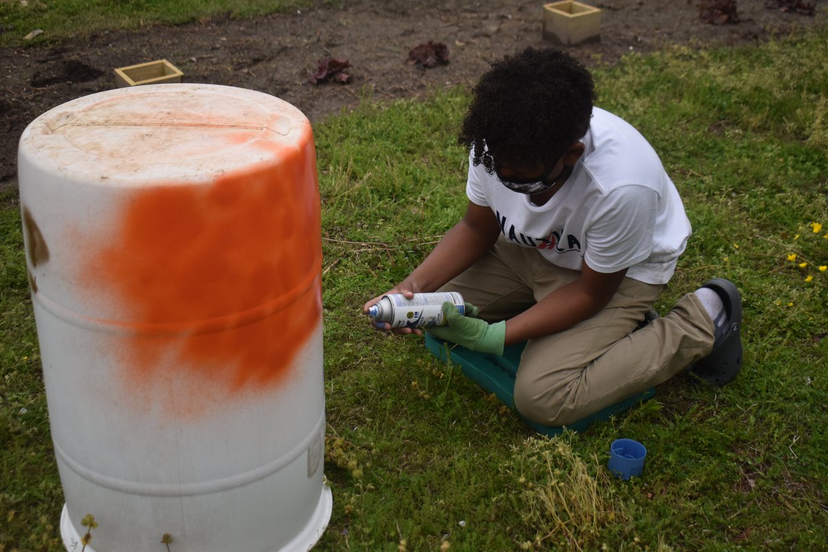 KevinRickard4's tweet image. Mickey and Marquez brought the creative piece to this week&apos;s Garden Chefs Club with painting two barrels that were donated to be used as garden trash cans so we can keep the garden clean. They were assisted by Ms. Johnson and Ms. Criss. @HRichardson_VB #vbalwayslearning