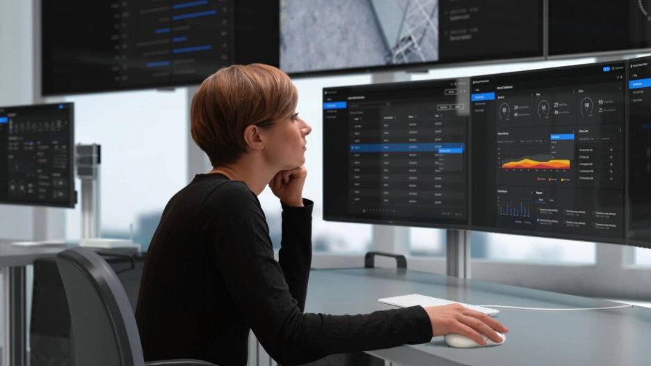 Kevin_Jackson's tweet photo. .@treasadovander announces three-part @EricssonDigital Spotlight Series with Sally Eaves & industry experts with engaging perspectives on #5GSoftware. Watch episode 1 here with Farjola Peco, Head of Strategy. @sallyeaves @Faro_Z #CICD #EricssonAmbassador https://t.co/QXwaN9OH3j https://t.co/QSsqZcxNZx