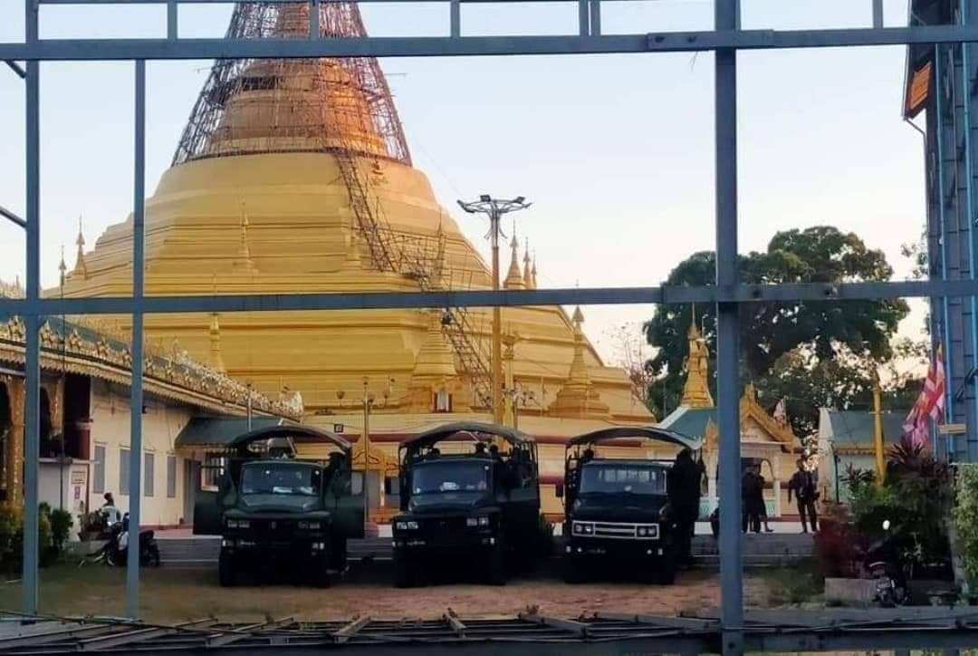 In Pathein City, Military terrorists are threatening and opening fires to civilians just because they were drunk. Such an unlawful act.
SILENT REVOLUTION 
#WhatsHappeningInMyanmar 
#Apr16SilentStrike 
#ReleaseTheDetainees