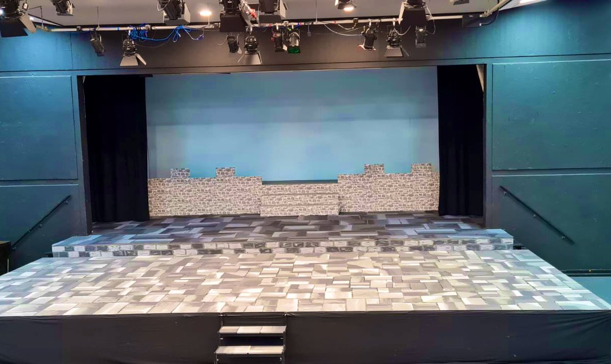 Thank you so much to @Tregilibob Look at the @NottsHigh Founder Hall stage. So exciting to be preparing for the <a href="/NottsHighIJS/">Notts High IJS</a> production after two lockdowns!!! #theatre #ithasbeentoolong #besttechnician #workinghard #holidayprogress