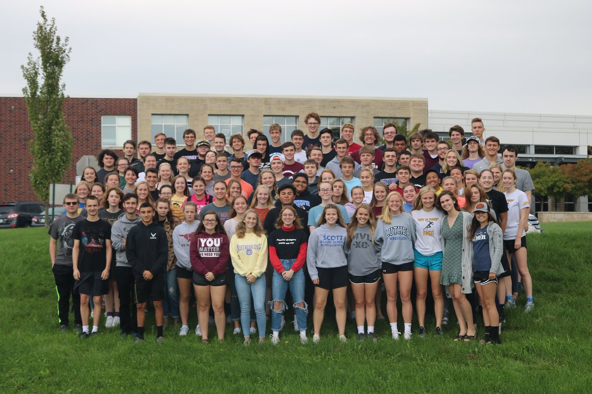 ALL Seniors, Class of 2021, plan to be at school for the group picture! #MVHSclassof2021 #GoMVStangs