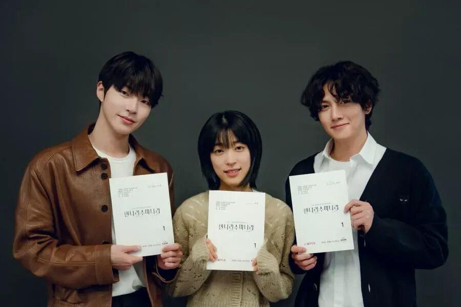 KudoHina_'s tweet photo. Un poco feo que haya gente que se este quejando de que la protagonista femenina de "The Sound of Magic" vaya a ser Choi Sung Eun 🙄 por no ser suficiente guapa para sus oppas. https://t.co/4bhvRzMdMW