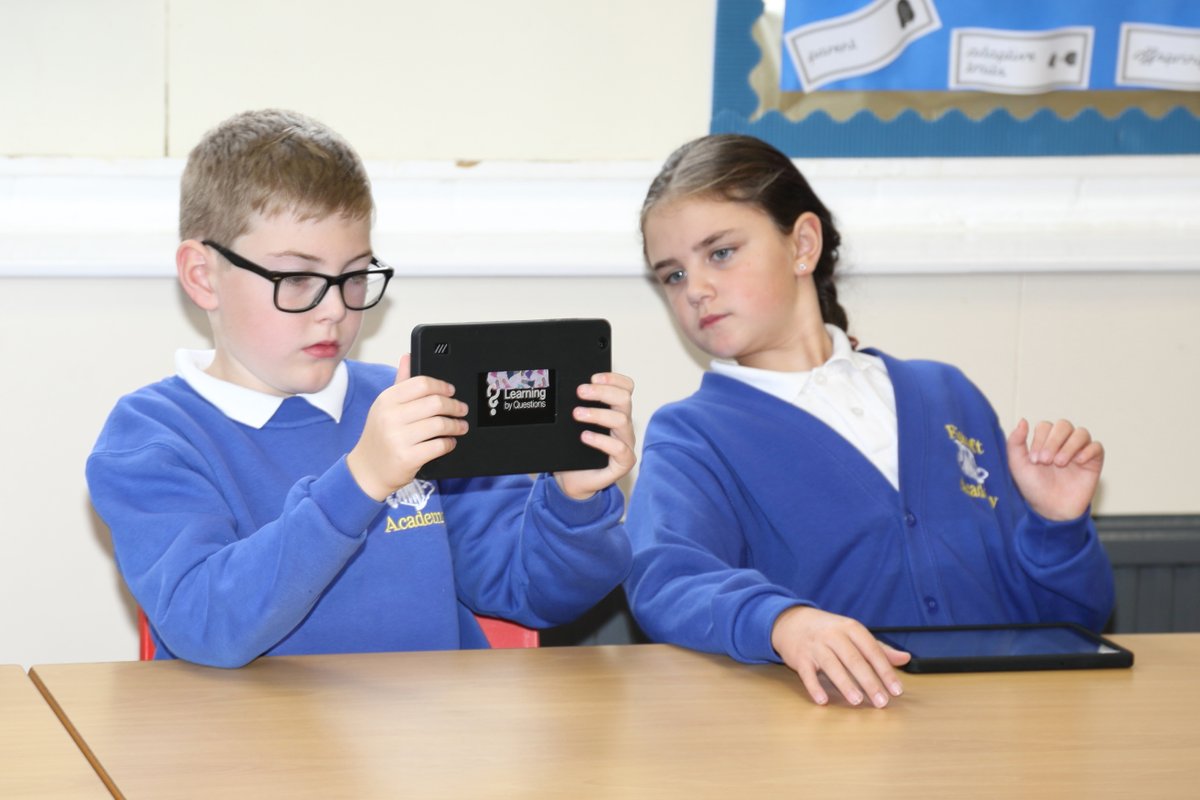 VoyageEP's tweet photo. Fishtoft Academy features a highly personalised #curriculum, with all pupils in Key Stage Two having a #tablet to support their #learning. 👍 #SmallSchoolBigHeart #TeamBWAF #Fishtoft #primaryplaces https://t.co/HP1jM6Pf6k