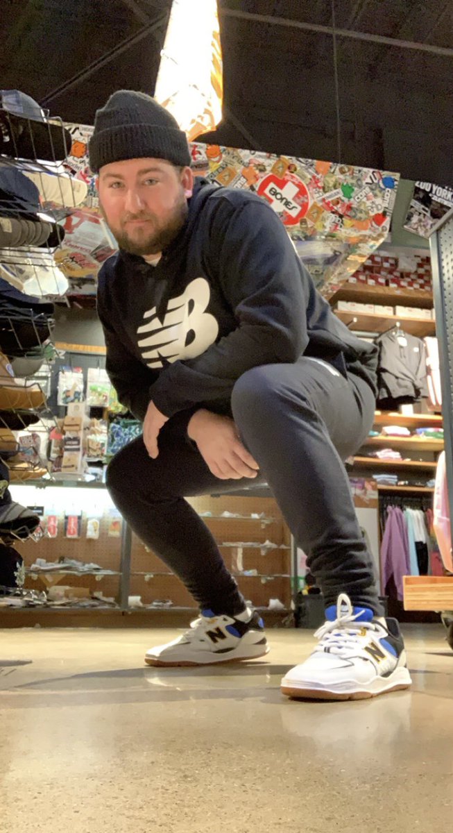 72brentnerd27's tweet photo. Hey @newbalance sponsor ya boy. It’s the #IntelligentChoice. https://t.co/KbJljKJsc6