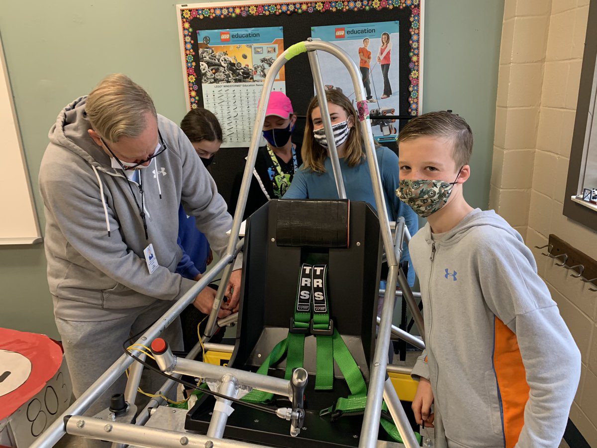 When you can’t get your brakes to work correctly you ask the PE Coaches for help! Makes sense to us 🤣 <a href="/Greenpower_USA/">GreenpowerUSA</a> <a href="/HSVk12/">Huntsville City Schools</a> <a href="/FarleyHSV/">Farley Elementary</a> #ItTakesAVillage #Teamwork #KidRacing