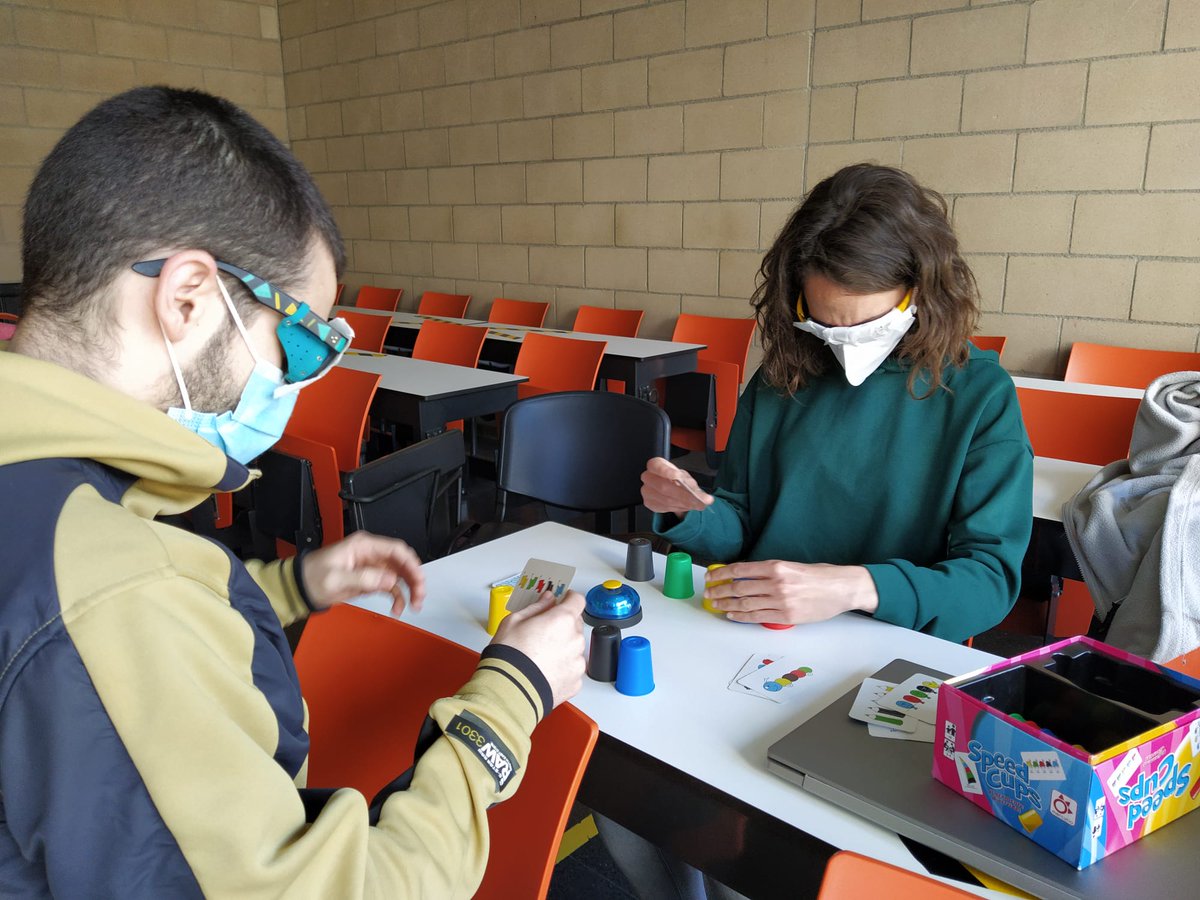 MSFisioInfantil's tweet photo. El juego terapéutico! Estudiantes del @MSFisioInfantil en @BlanquernaFCS experimentando una propuesta terapéutica de fisioterapia, con @JordiVentMe de @nexefundacio Así aprendemos, viviendo las experiencias en primera persona. https://t.co/owHDEVAIch