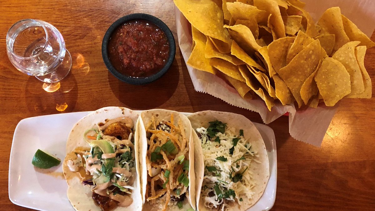 That is the perfect meal ❤️ 

#thisiscle #gofourth #tacos #chipsandsalsa #tequila
