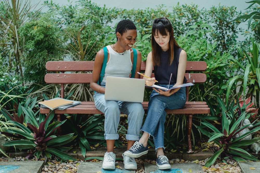 MainStRelief's tweet photo. Calling all U.S.-based businesses operated by women and people of color! @ienrichher is offering a $5,000 grant, and you must apply before 4/23. Click on the link in the bio to learn more. #mainstreetrelief #wednesdaywisdom #savesmallbusniess #lovelocalbusiness #socialimpact https://t.co/dbYO9tG9P2