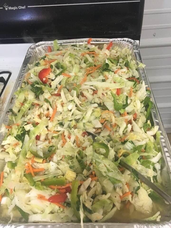 BeachJtown's tweet photo. Today from 6-10 Marvin Strachan is cooking his jerk chicken, jerk pork, curry chicken, irie veggies, rice&amp;beans, potatoes with bacon &amp; onions...$10 for chicken with 2 sides, $12 for pork with 2 sides...also available is special Oxtail with 2 sides $15 https://t.co/doLOhJUBVv