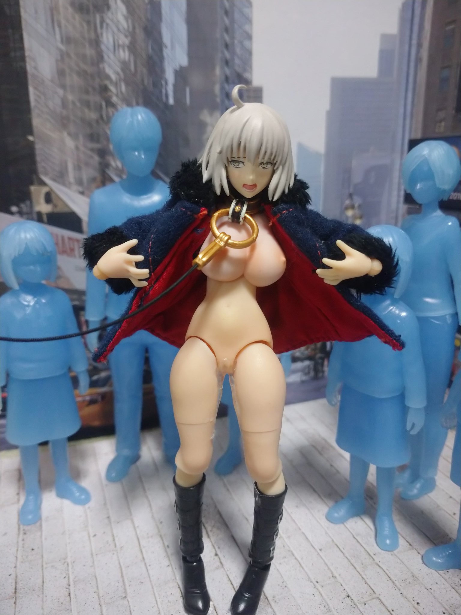 遊具　野外露出  / X