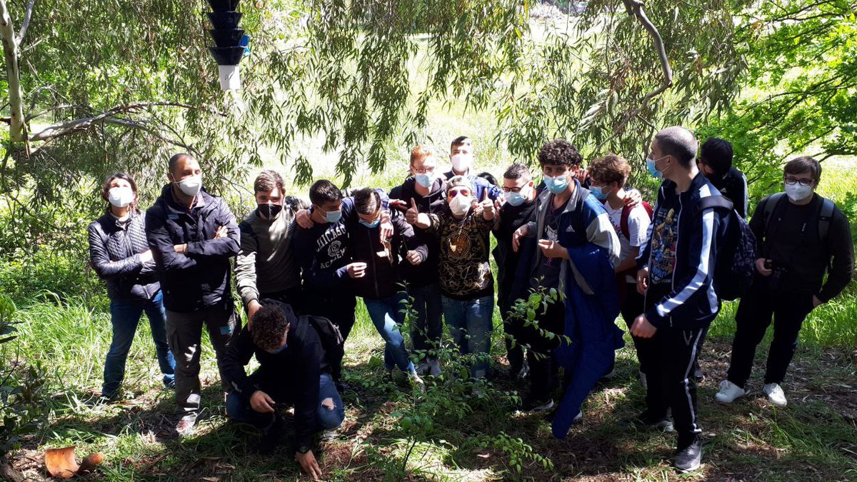 LifeSamfix's tweet image. The staff of the @Parco_Circeo met the students of the Istituto Agrario di #Latina &quot;San Benedetto&quot; and installed two traps with them. #samfix #xylosandrus #lifeprogramme @LIFEprogramme