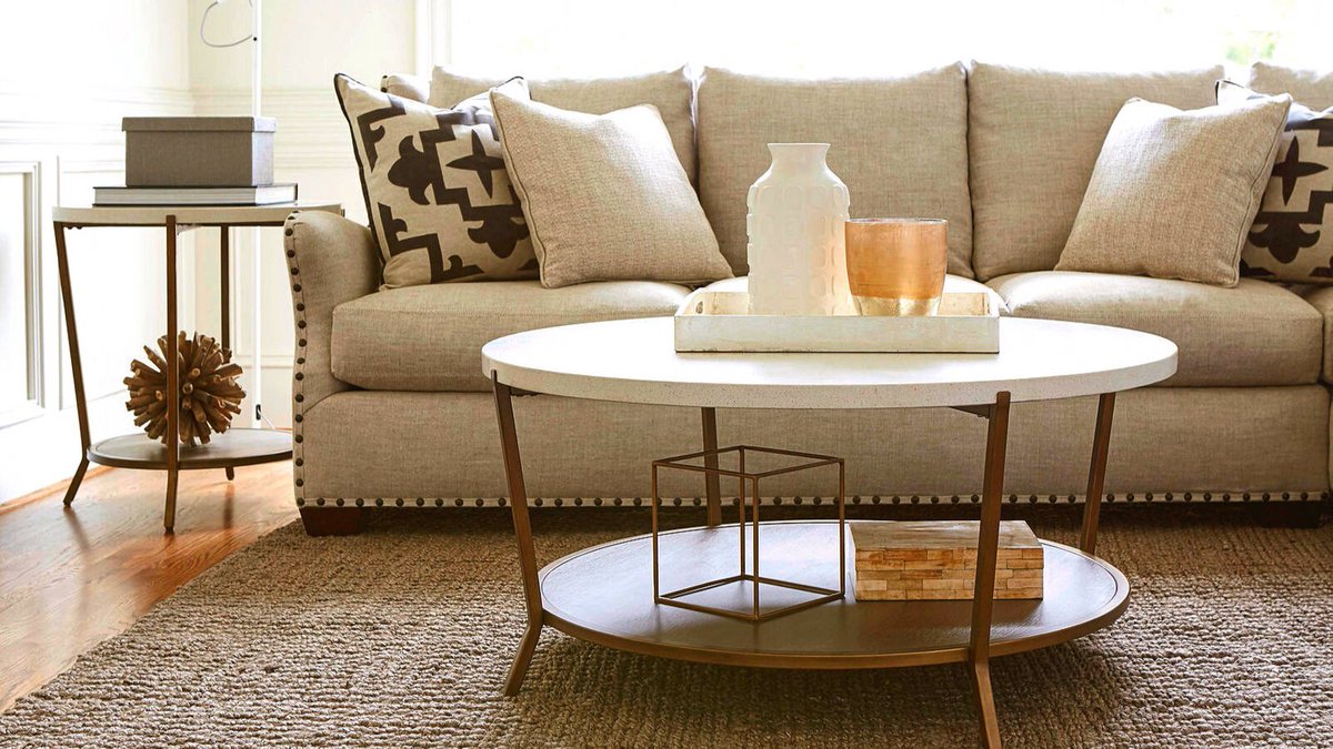hwhomeinc's tweet photo. Design Tip: Including a mix of different decorative accents is strongly encouraged when styling a coffee table, just as long as you keep it balanced. Incorporating varying heights as well as shapes and textures will help create a harmonious balance in your coffee table design. https://t.co/wENHHK3lS6