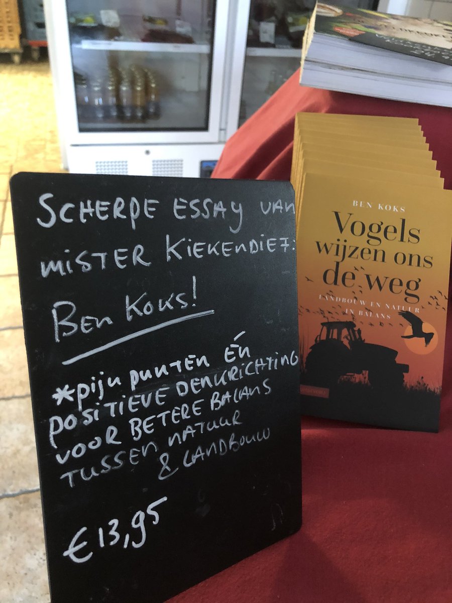 Nieuw in de winkel: essay van Ben Koks <a href="/demanopdedijk/">Ben Koks</a> over de pijnpunten en positieve denkrichting voor betere #balans natuur en landbouw. Ben helpt mij mee om die balans verder te herstellen op Boerderij #Eyckenstein.