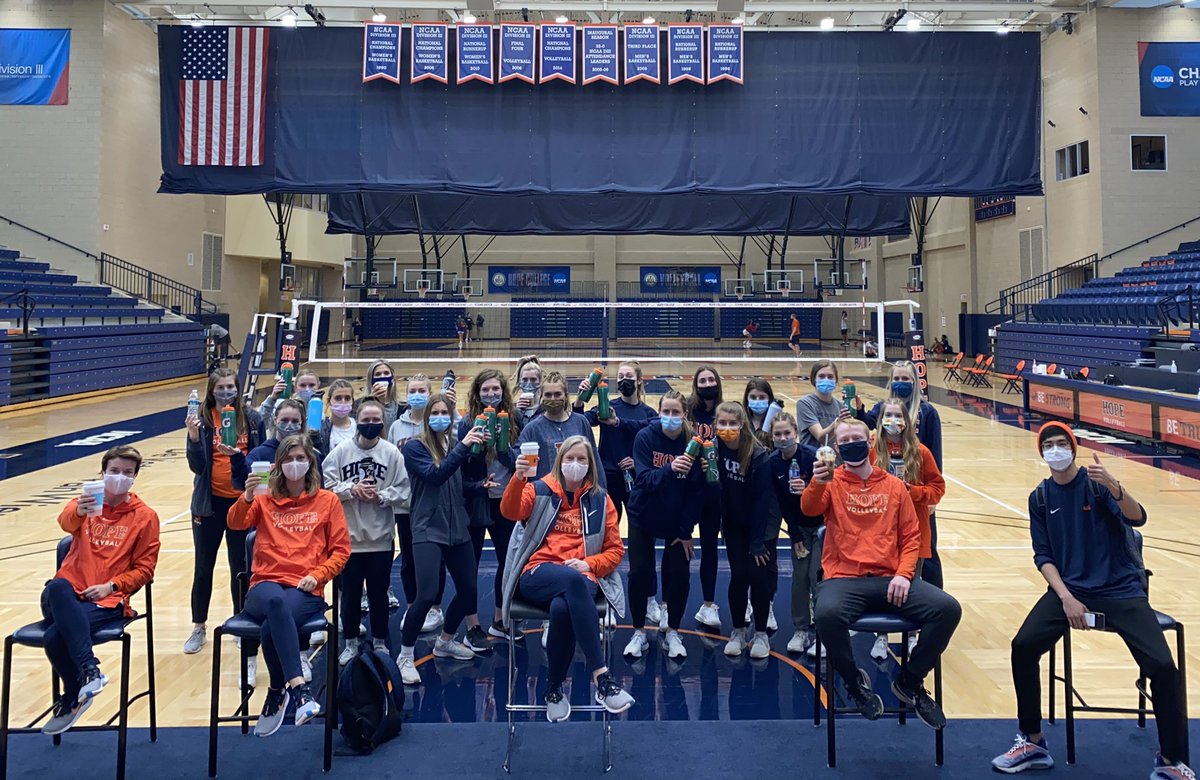 pw_4Life's tweet image. This crew 🧡🤝💙 #Blessed #GameDayCoffee #InspireHope