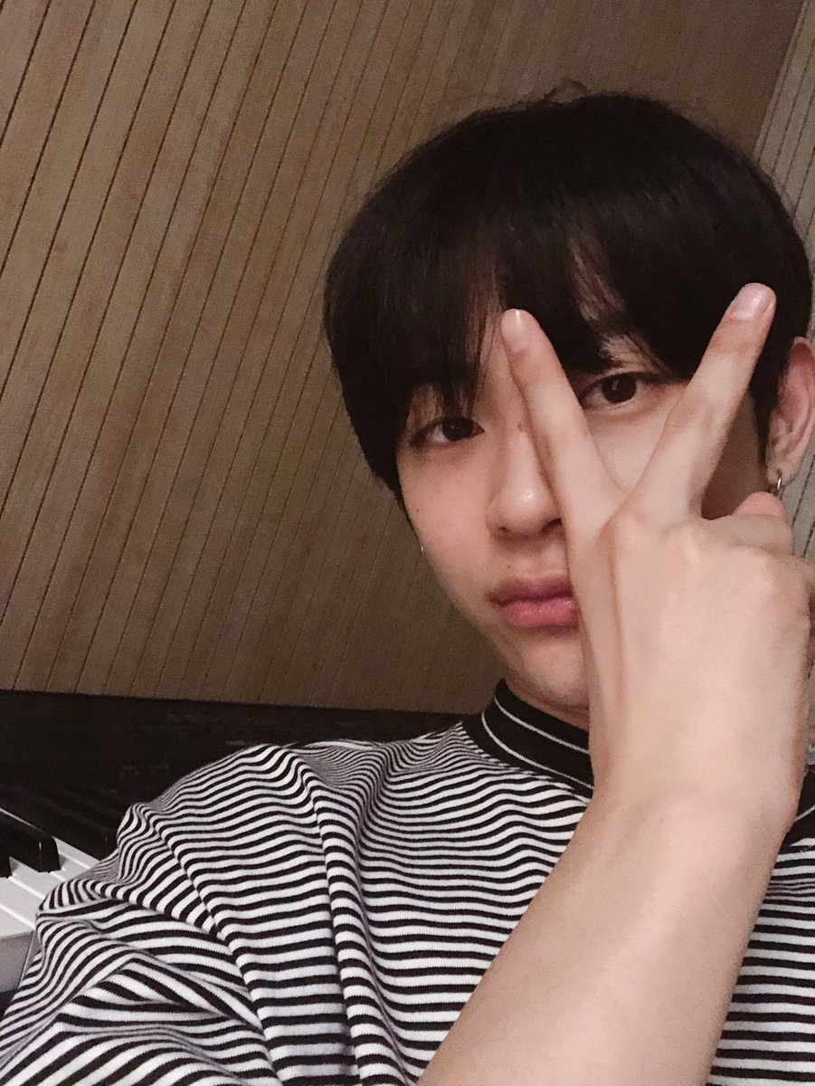TK97SJ's tweet photo. I’ve got a message from the Dean. They said that e-boys will no longer be welcome. Taebaek University has progressed past the need for the presence of e-boys on the campus. #TKGRAM https://t.co/pjYMINjvBc