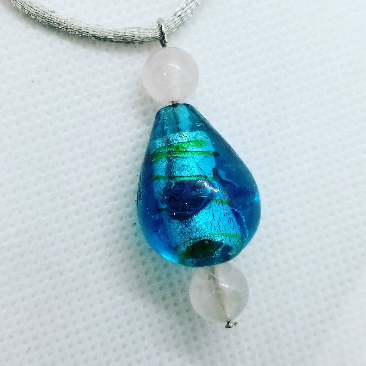 Teal teardrop glass wrapped over silver & #pinkrose & #rosequartz

Shop MBARTICULTURE.COM

#MBArticulture #rosequartzjewelry #tealjewelry #rosenecklace #springjewelry #flowerjewelry #glassjewelry #bohojewelry #handcrafted
