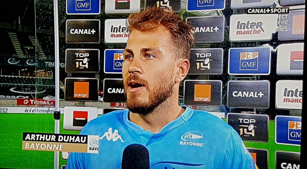 Arthur Duhau:" Le carton rouge nous a fait mal, on a essayé de se resserrer devant, mais aujourd'hui ça nous a pas souri. 
On va bien préparer la réception de Castres"
#SPAB #top14 #avironbayonnais