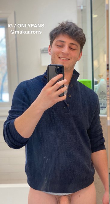 Sometimes I smile😊😀   https://t.co/rMh943I1wQ https://t.co/WmzW0fnzm9