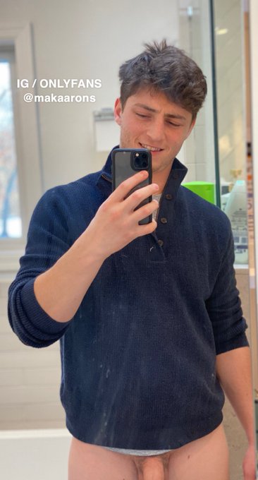 Sometimes I smile😊😀   https://t.co/rMh943I1wQ https://t.co/WmzW0fnzm9