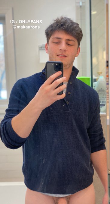 Sometimes I smile😊😀   https://t.co/rMh943I1wQ https://t.co/WmzW0fnzm9