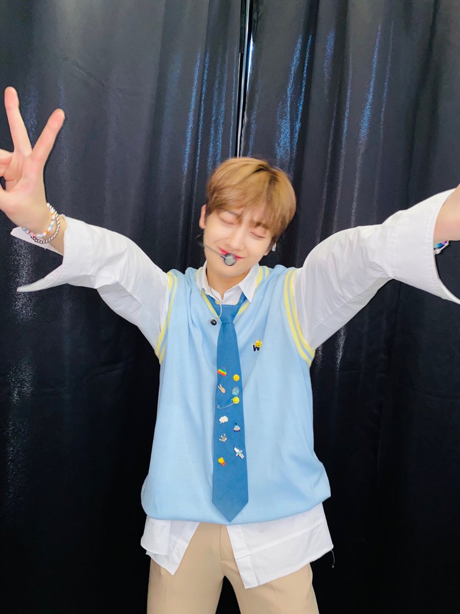 ciipher_italia's tweet photo. [#원]{Won} 
Un outfit scolastico veramente grazioso💗

#ciipher  #ciipheritalia #싸이퍼 #현빈 #문현빈 #탄 #최석원 #휘 #김병근 #케이타 #태그 #염태균 #도환 #길도환 #원 #박성원 #비 #wonciipher https://t.co/rl8ronD5TH