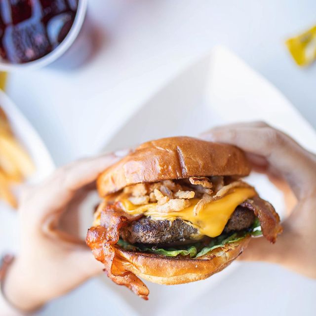 BottlingDept's tweet photo. A Friday spent at Fletcher's Hamburgers is a Friday well spent. https://t.co/P2pVfpLfyP